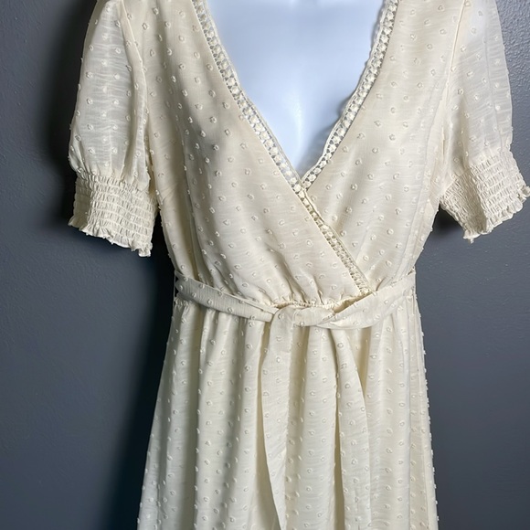 Lulu’s Sweet Swiss Dot Maxi Dress Creamy Ivory Off White BRIDAL Medium - Picture 7 of 13
